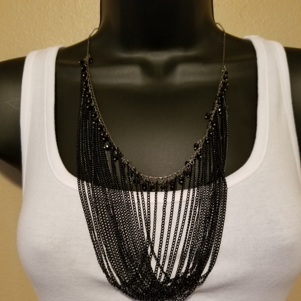 Neclace - Picture 2 of 3